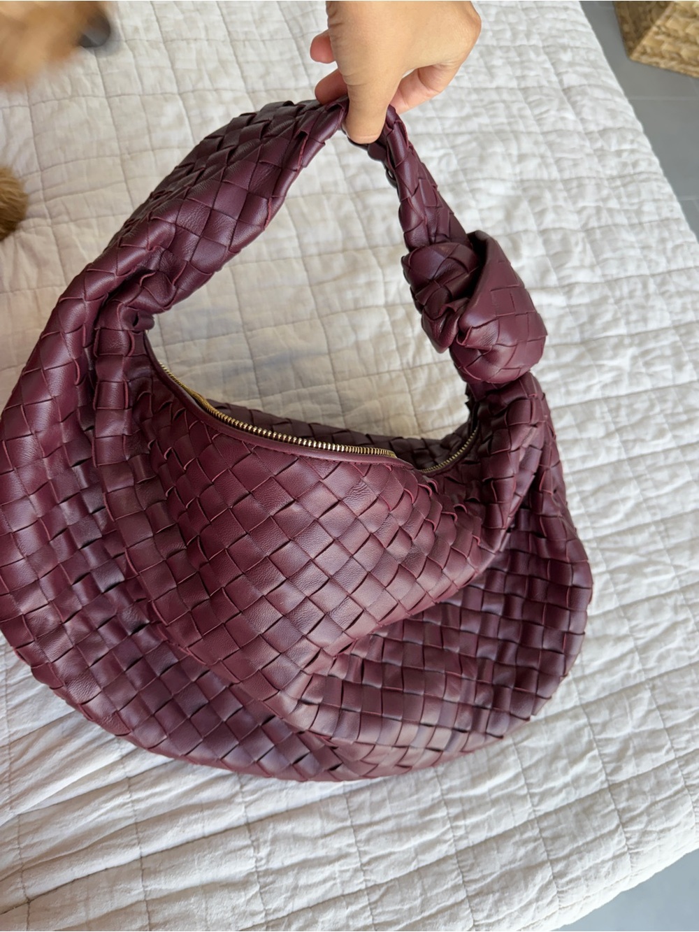 BOTTEGA VENETA Jodie medium Barolo Leather Shoulder Bag - Picture 9 of 10
